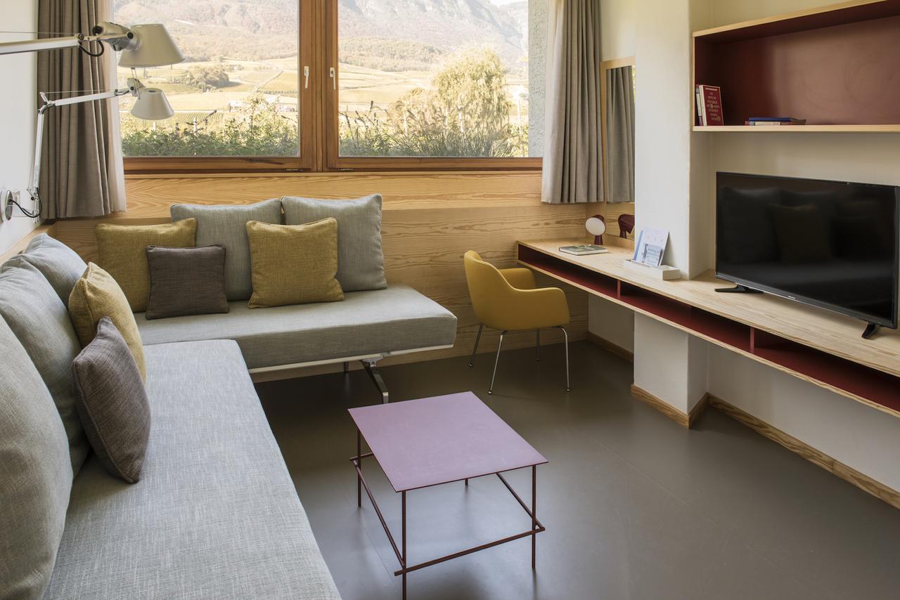 Seehotel Ambach Caldaro Ngoại thất bức ảnh